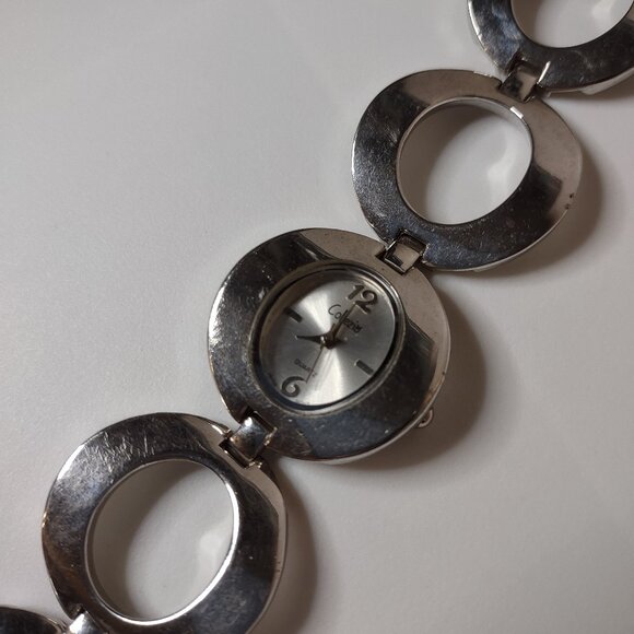 6.75 Inch Silver Tone Round Link Analog Watch - Picture 1 of 14